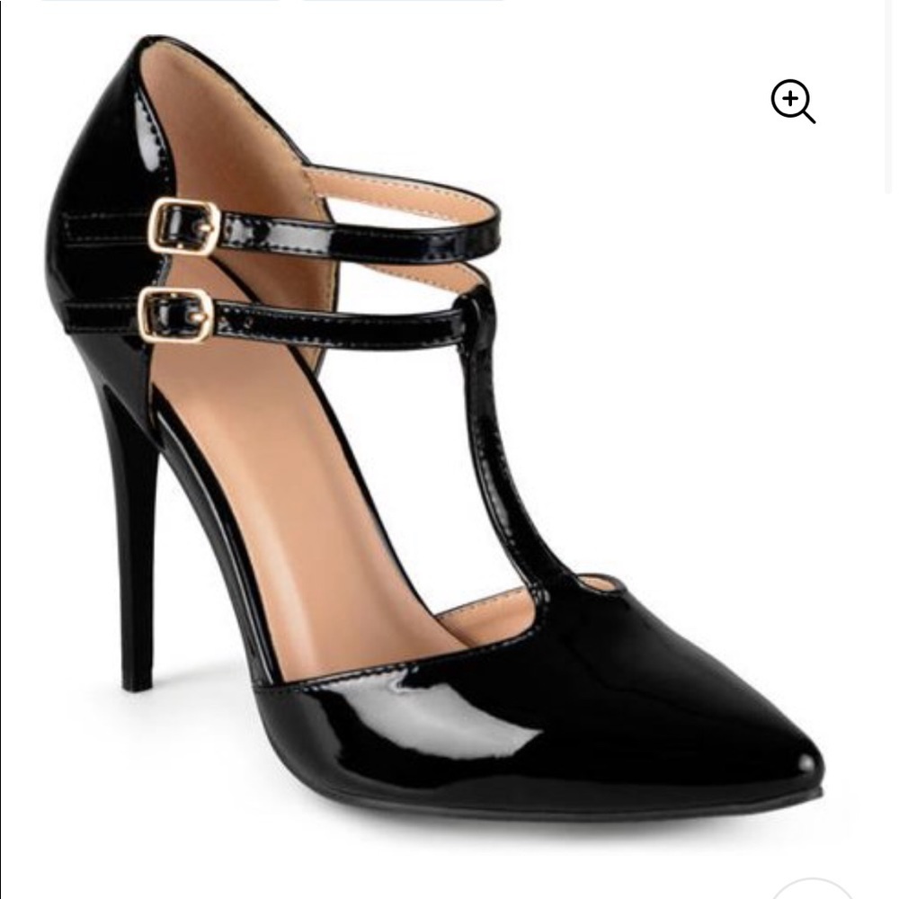 NWT Black Brinley Co. Tilda Strappy T strap Pumps